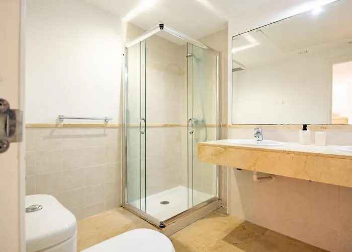 Increible Y Moderno Duplex Con Piscinas Y Preciosas Vistas Εστεπόνα