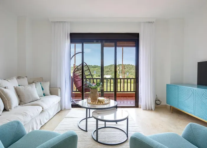 Increible Y Moderno Duplex Con Piscinas Y Preciosas Vistas