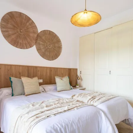 Increible Y Moderno Duplex Con Piscinas Y Preciosas Vistas *